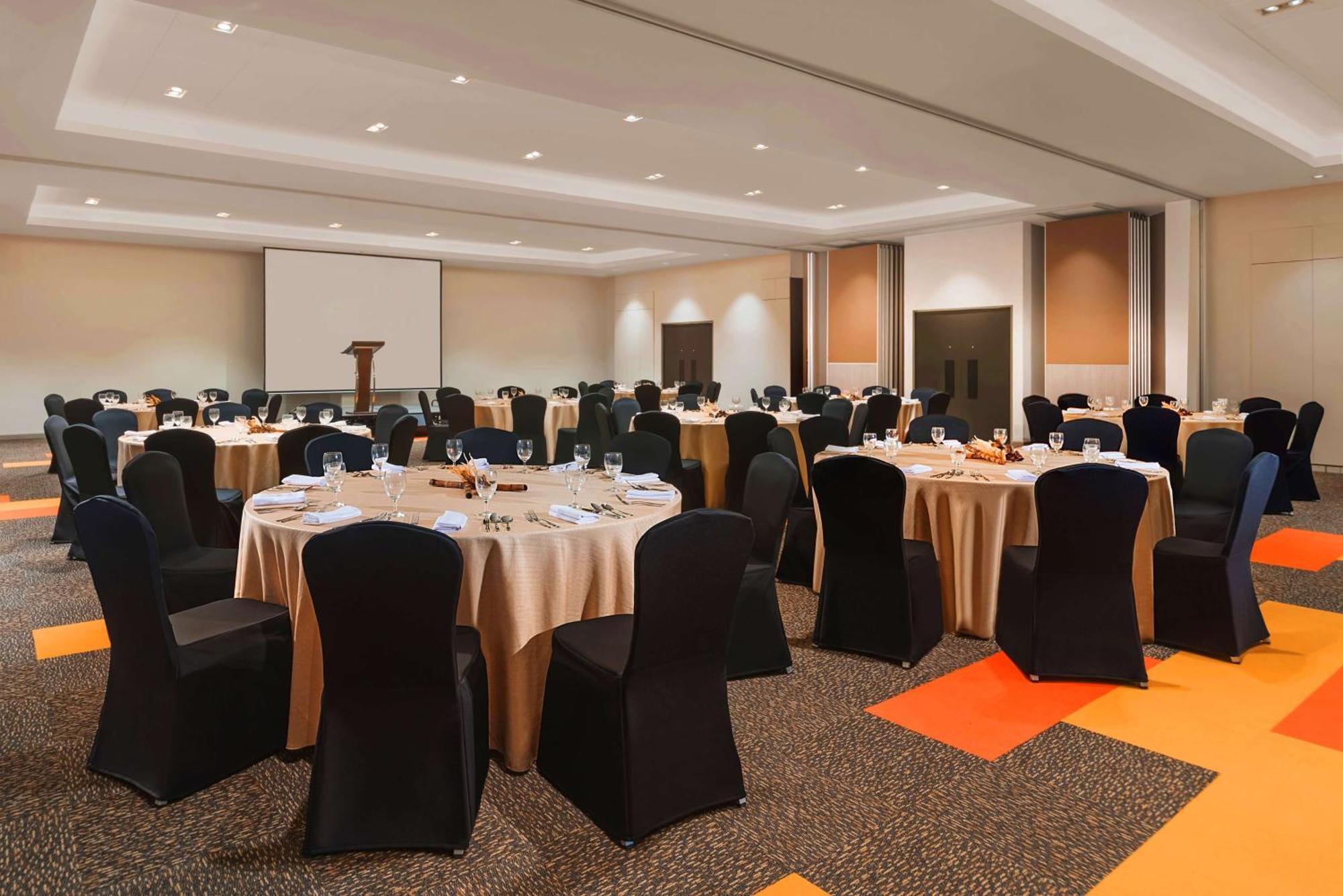 Park Inn By Radisson Iloilo Exteriér fotografie